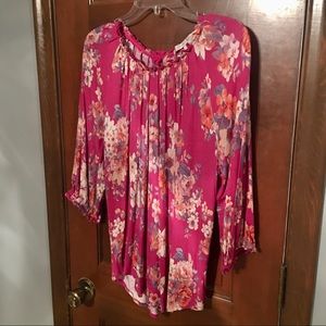 Magenta Pink Floral Lauren Conrad 3/4 Sleeve Top